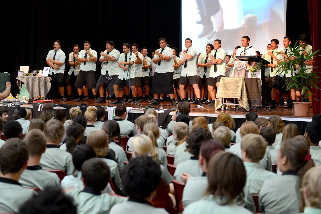 The ceremony was opened with an indigenous welcome dance, followed by a traditional Pacific Island hymn and a haka ka mate. The ceremony was opened with an indigenous welcome dance, followed by a traditional Pacific Island hymn and a haka ka mate.