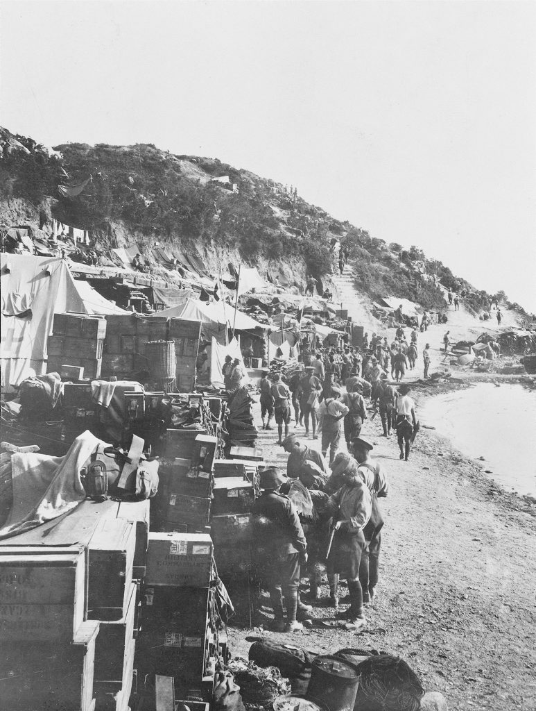 Anzac Beach looking south, during the first few days of the landings, April 1915. Courtesy of Australian War Memorial PS1488 Anzac Beach looking south, during the first few days of the landings, April 1915. Courtesy of Australian War Memorial PS1488