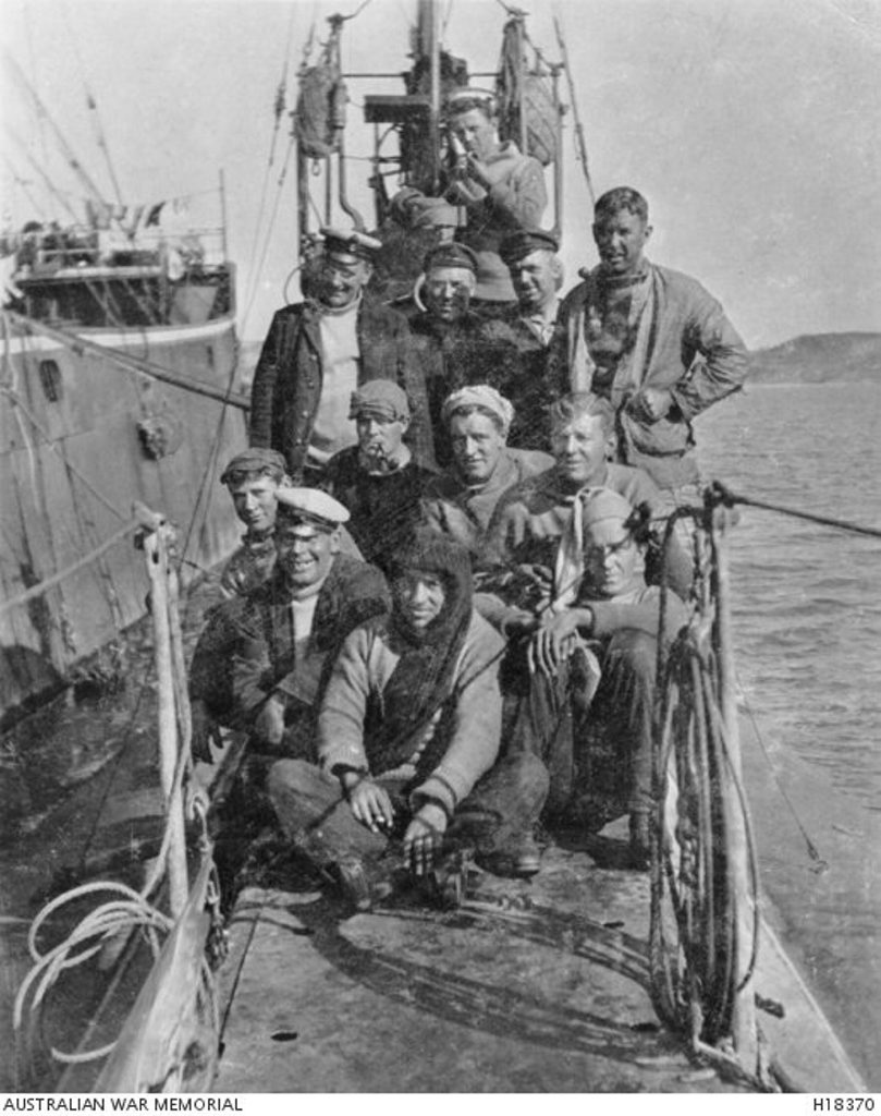 The crew of the Australian Naval submarine AE2 grouped on the deck. The photograph was probably taken in the Gallipoli area. Courtesy of Australian War Memorial H18370 The crew of the Australian Naval submarine AE2 grouped on the deck. The photograph was probably taken in the Gallipoli area. Courtesy of Australian War Memorial H18370