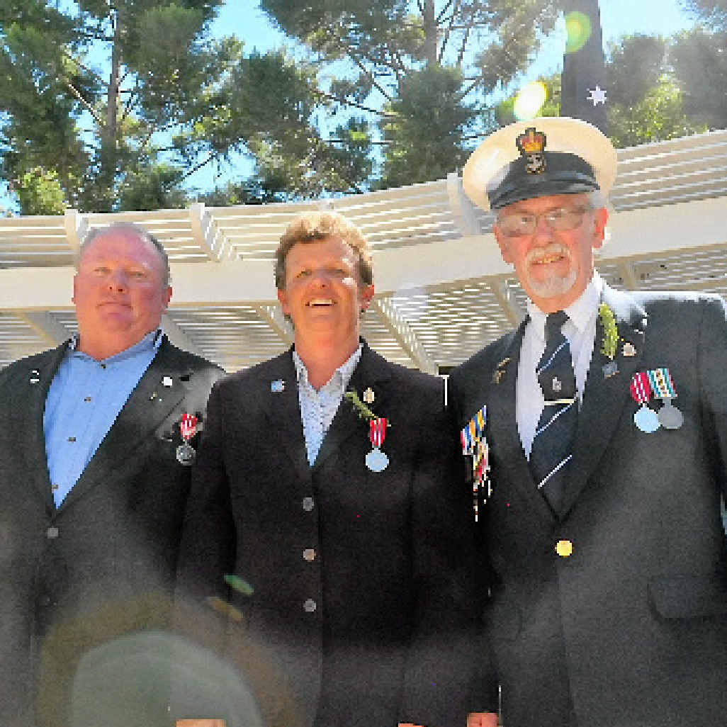 Darren and Robyn Marshall, and Robyn’s father Mark Munro. Darren and Robyn Marshall, and Robyn’s father Mark Munro.
