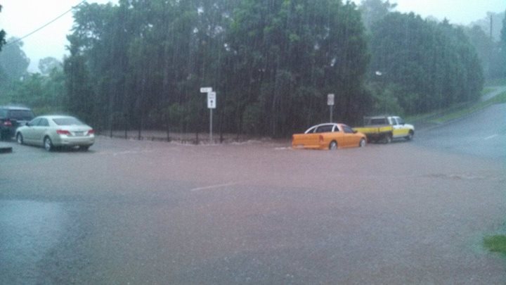 Teak St Maleny goes under.
Photo: Barry Earsman Teak St Maleny goes under.
Photo: Barry Earsman