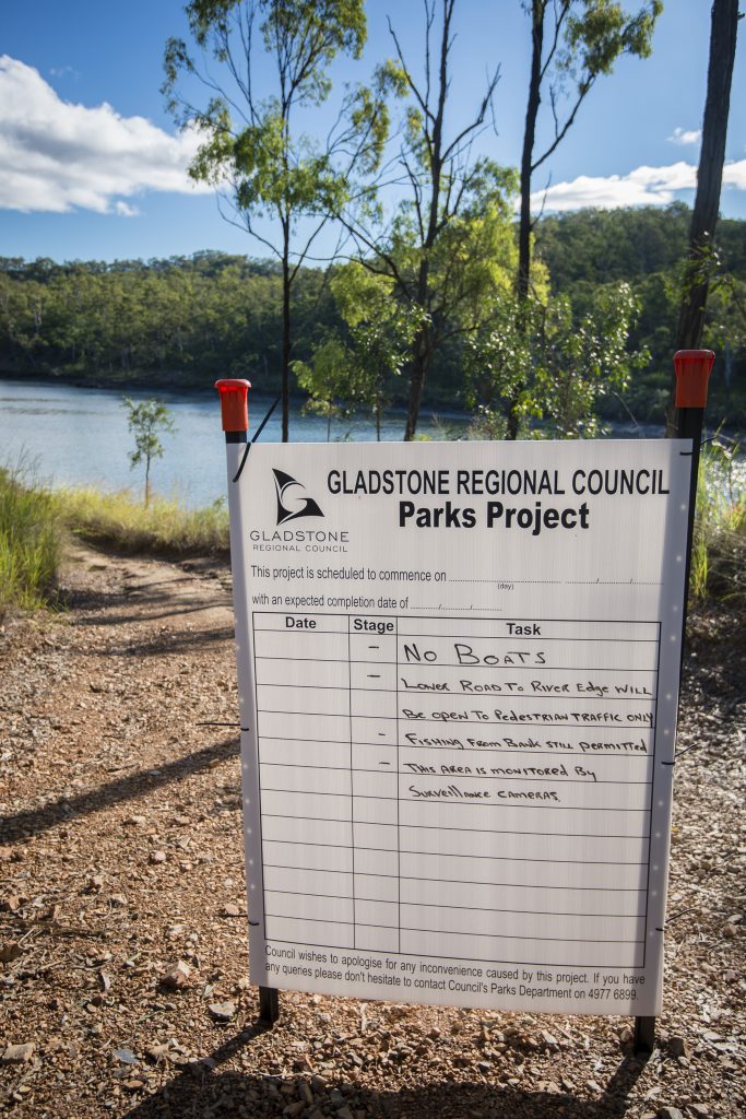 Council signs restrict access to the Beecher boat ramp. Council signs restrict access to the Beecher boat ramp.