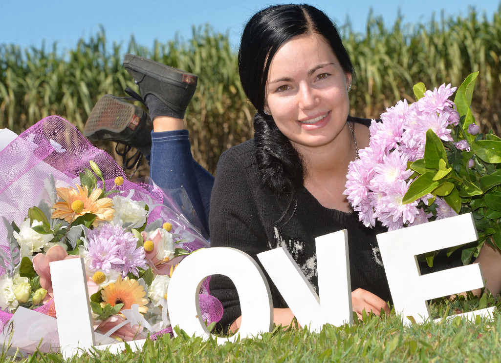 Starcut Flowers florist Liana Bonham has a busy week ahead in the lead up to Mother’s Day. Starcut Flowers florist Liana Bonham has a busy week ahead in the lead up to Mother’s Day.