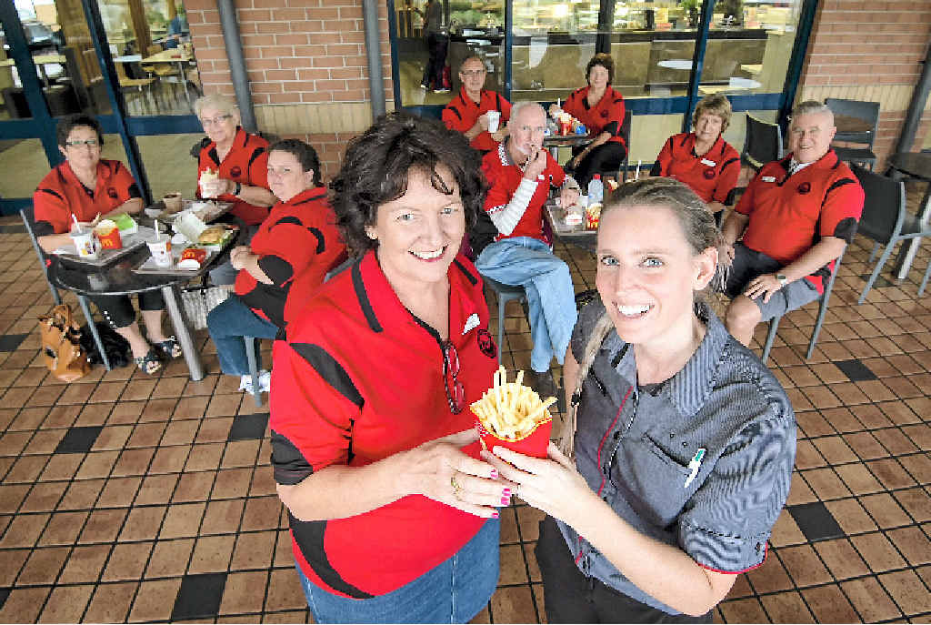 REWARD FOR EFFORT: Volunteers from the Gladstone Aquatic Therapy Association enjoy a special treat for all their hard work, with coordinator Leanne Stocker (front left) and Kin Kora McDonald’s manager Jane Croser. REWARD FOR EFFORT: Volunteers from the Gladstone Aquatic Therapy Association enjoy a special treat for all their hard work, with coordinator Leanne Stocker (front left) and Kin Kora McDonald’s manager Jane Croser.