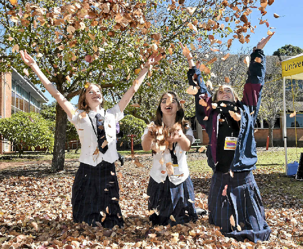 KEEPING WARM: Toowoomba was warm for Stanthorpe students (from left) Sophie Hilton, Hannah Maritan and Kaitlyn Sweet. The students from Stanthorpe State High School were at USQ for a student experience day. KEEPING WARM: Toowoomba was warm for Stanthorpe students (from left) Sophie Hilton, Hannah Maritan and Kaitlyn Sweet. The students from Stanthorpe State High School were at USQ for a student experience day.