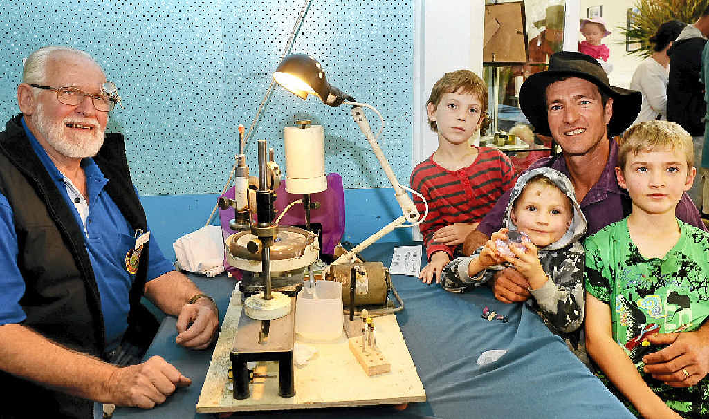 CUT ABOVE: David Courage with Aslan O’Keefe and Eron, Koen and Tumahn Young. CUT ABOVE: David Courage with Aslan O’Keefe and Eron, Koen and Tumahn Young.