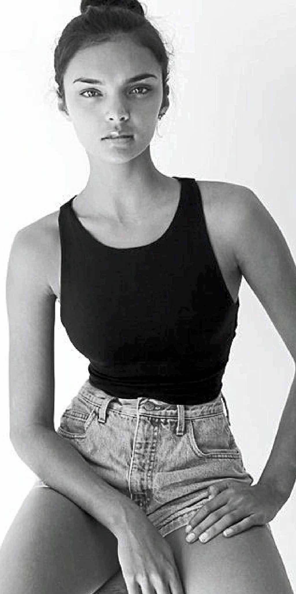 AUSTRALIAN BEAUTY: Tess Crichton’s good looks are attracting the attention of international modelling agencies. AUSTRALIAN BEAUTY: Tess Crichton’s good looks are attracting the attention of international modelling agencies.