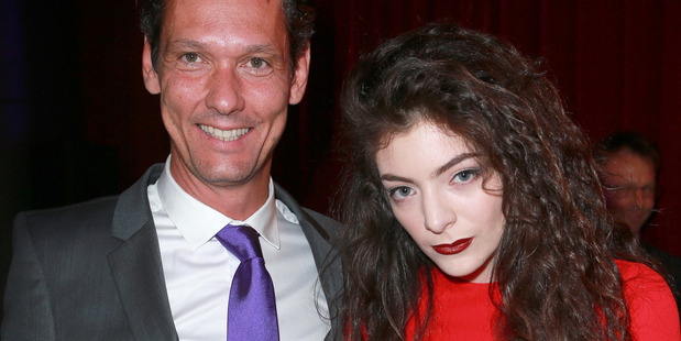 Lorde with Scott Maclachlan in 2013. Maclachlan's company no longer carries a photo of the singer. Lorde with Scott Maclachlan in 2013. Maclachlan's company no longer carries a photo of the singer.