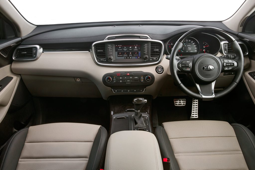 Larger interior space for Kia's seven-seater SUV. Larger interior space for Kia's seven-seater SUV.