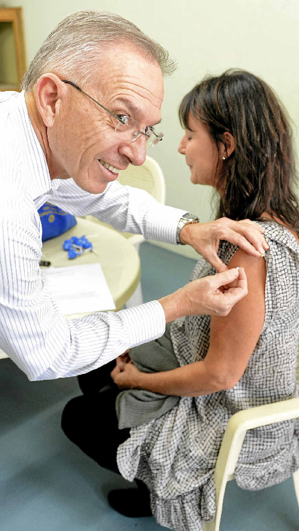 WON’T HURT: Dr Rod Day gives The Gympie Times deputy editor Shelley Strachan a flu shot. WON’T HURT: Dr Rod Day gives The Gympie Times deputy editor Shelley Strachan a flu shot.