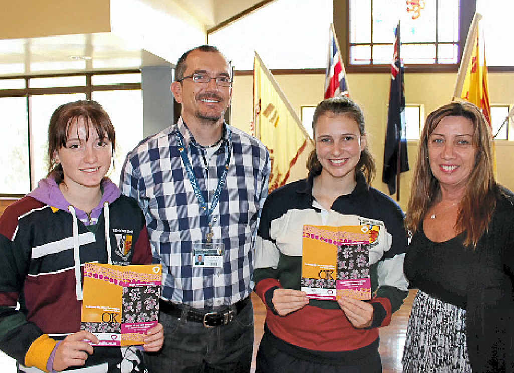 LIFE SAVER: Promoting organ donation are Scots College boarding head Stewart Bailey with students (from left) Taniesha Southeron and Niamh Whiley and nurse Liz Hill. LIFE SAVER: Promoting organ donation are Scots College boarding head Stewart Bailey with students (from left) Taniesha Southeron and Niamh Whiley and nurse Liz Hill.