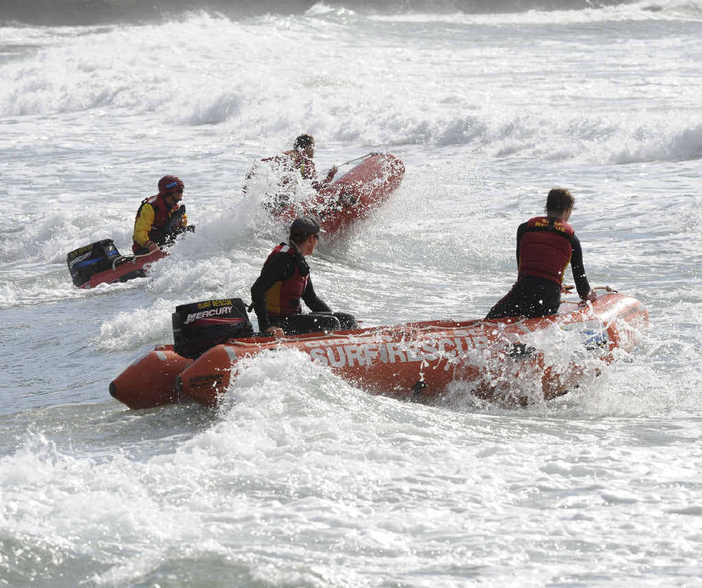 SURF SAFETY: Lifesavers take on the surf at Yamba during yesterday’s rescue boat instruction session. Photo: DEBRAH NOVAK SURF SAFETY: Lifesavers take on the surf at Yamba during yesterday’s rescue boat instruction session. Photo: DEBRAH NOVAK