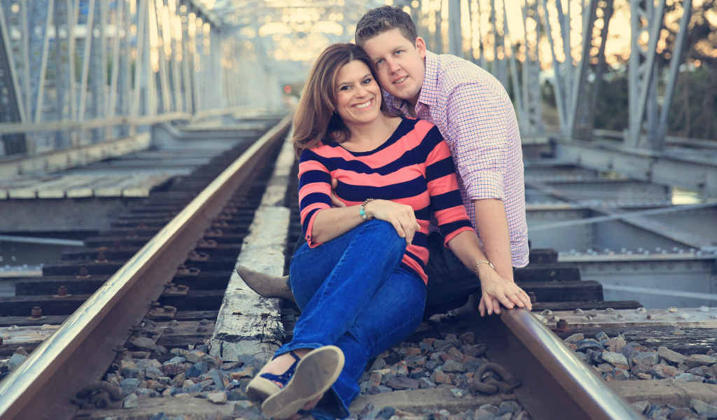 SOULMATES: The Sunshine Coast’s Matt Dicinoski and his American wife, Marylyn, got to know each other on the internet. SOULMATES: The Sunshine Coast’s Matt Dicinoski and his American wife, Marylyn, got to know each other on the internet.
