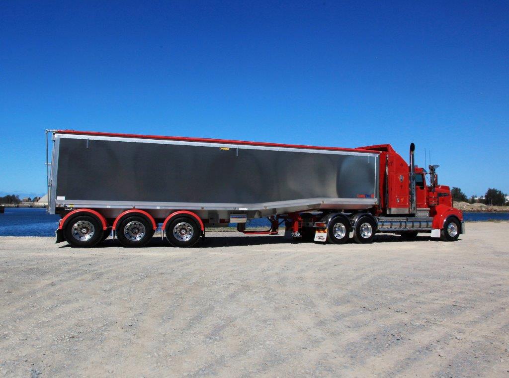 Lusty EMS released their new Drop Deck Chassis Tipper model at Perth Truck Show 2015, Lusty EMS claims it will provide customers with significant benefits in the form of increased capacity, stability and payload over a standard Chassis Tipper. Lusty EMS released their new Drop Deck Chassis Tipper model at Perth Truck Show 2015, Lusty EMS claims it will provide customers with significant benefits in the form of increased capacity, stability and payload over a standard Chassis Tipper.