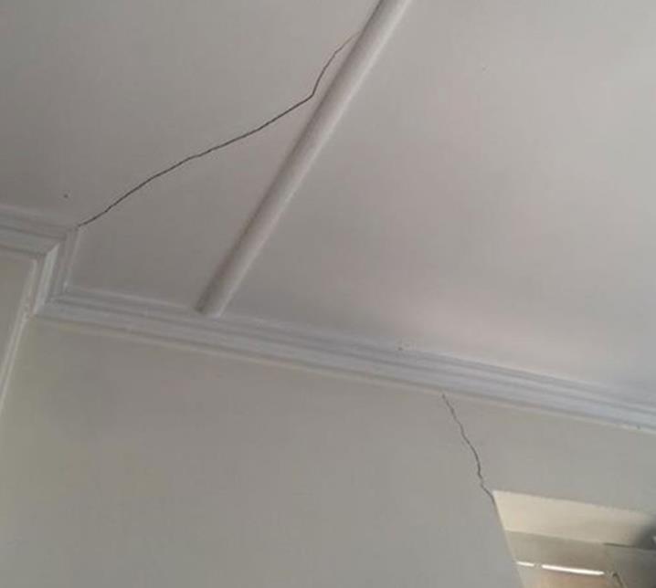 Nambour resident Angeline Darling posted a photo of cracked walls at her home after the quake. Nambour resident Angeline Darling posted a photo of cracked walls at her home after the quake.