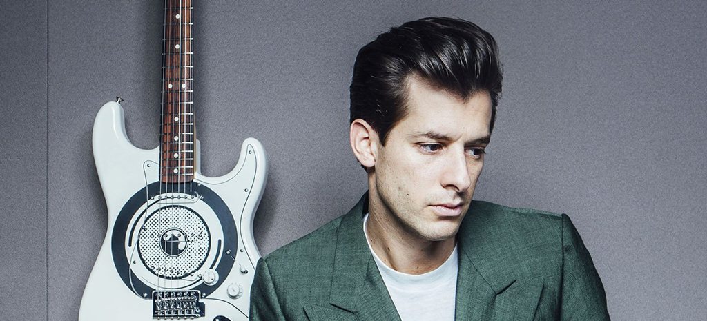 English singer and producer Mark Ronson visited Kettles On Cafe in Kingscliff over the Splendour in the Grass weekend. English singer and producer Mark Ronson visited Kettles On Cafe in Kingscliff over the Splendour in the Grass weekend.