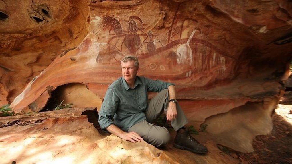 Tony Burke on his trip to Uluru. Tony Burke on his trip to Uluru.