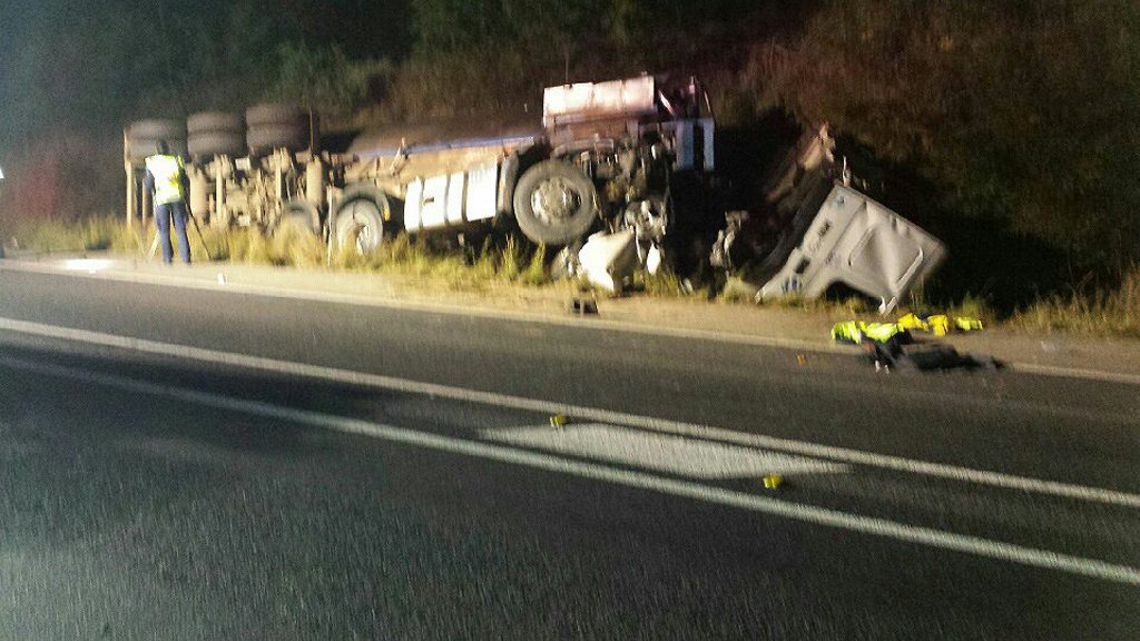 The scene of a fatal truck crash on the Cunningham Highway at Mutdapilly on Tuesday morning. Photo: Contributed The scene of a fatal truck crash on the Cunningham Highway at Mutdapilly on Tuesday morning. Photo: Contributed