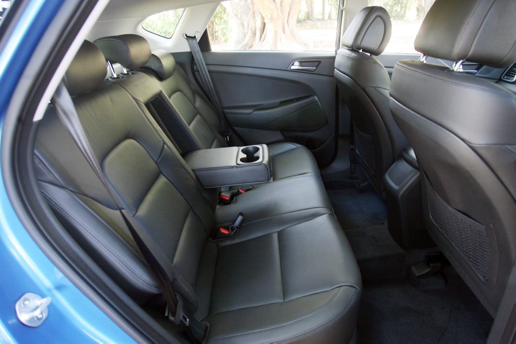 REAR SPACE: 2016 Hyundai Tucson. REAR SPACE: 2016 Hyundai Tucson.