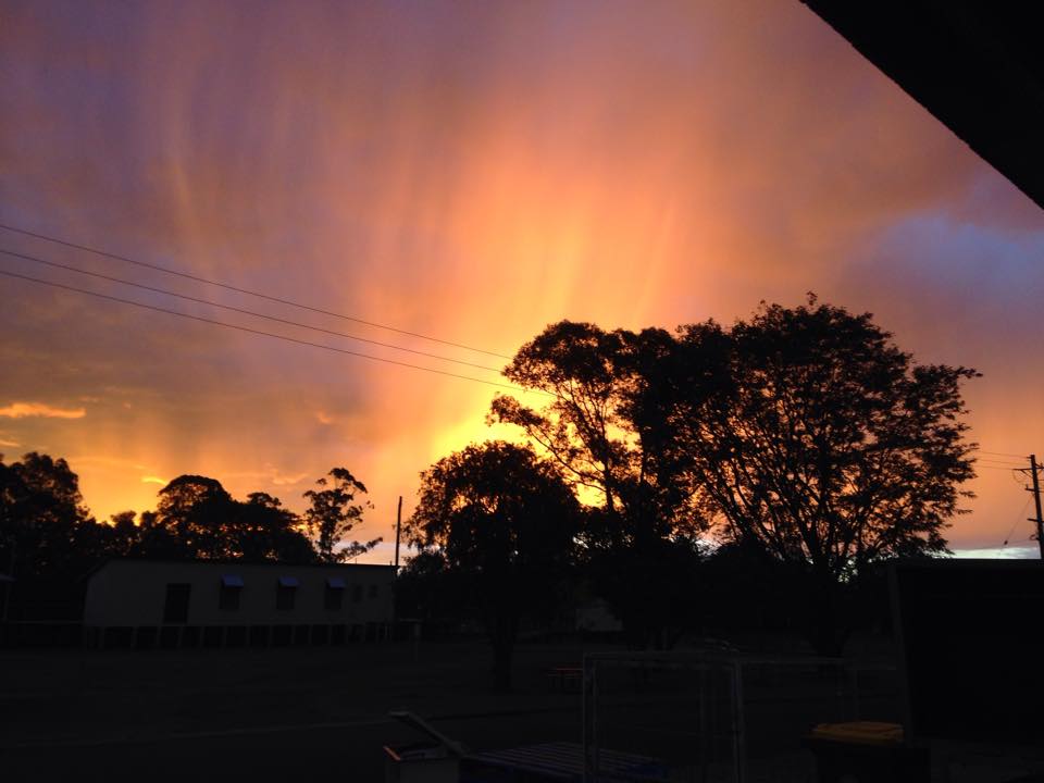 Elisabeth Marangon: Sunset looking toward Geneva, Kyogle. Was intrigued at the trails it left in the sky & almost looked like a glow from a bushfire.