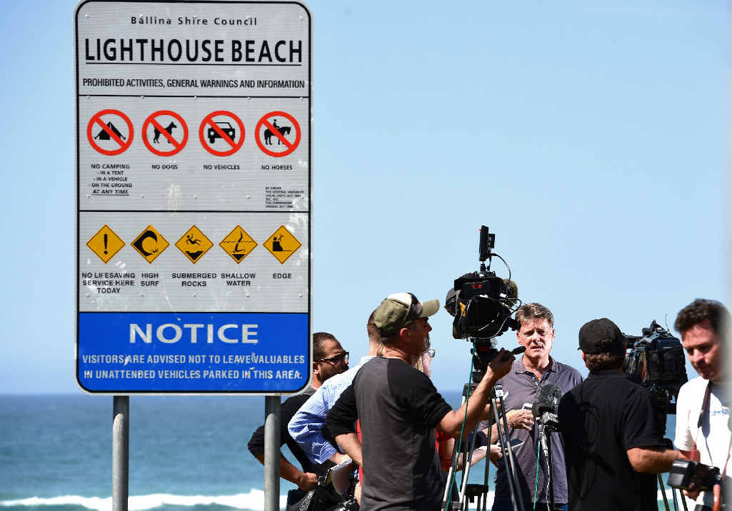 TAG TALK: Senior shark scientist Dr Vic Peddemors discusses with media the impending shark tagging operation at Ballina. TAG TALK: Senior shark scientist Dr Vic Peddemors discusses with media the impending shark tagging operation at Ballina.