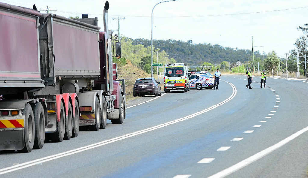 DANGEROUS LEAK: Emergency crews shut the Capricorn Hwy after a B-double started leaking a chemical on Tuesday. DANGEROUS LEAK: Emergency crews shut the Capricorn Hwy after a B-double started leaking a chemical on Tuesday.