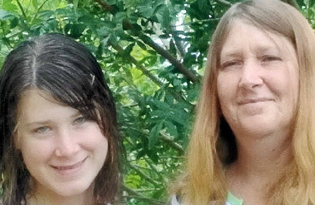 TRAGIC LOSS: Jasmyn Carter, with her mum Jeanella. TRAGIC LOSS: Jasmyn Carter, with her mum Jeanella.