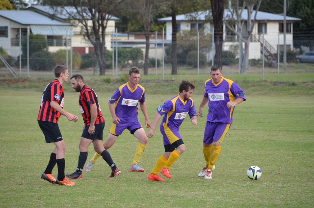 Gunners maintained a strong defence. Photo Barclay White / South Burnett Times Gunners maintained a strong defence. Photo Barclay White / South Burnett Times
