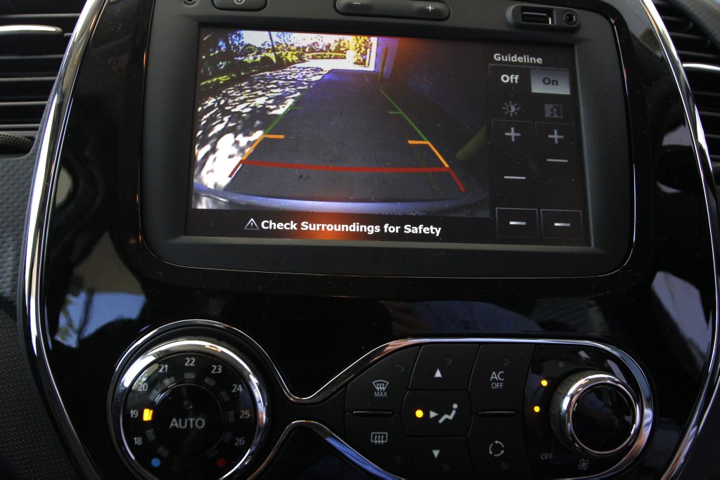 2015 Renault Captur Dynamique TCe 120. Photo: Iain Curry / Sunshine Coast Daily 2015 Renault Captur Dynamique TCe 120. Photo: Iain Curry / Sunshine Coast Daily