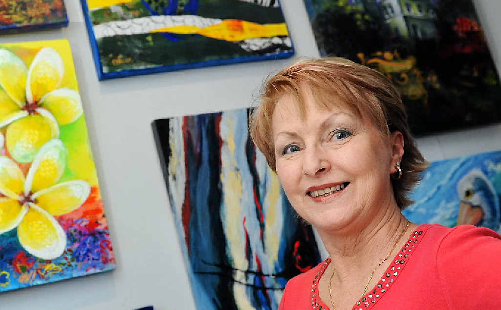 Former Gin Gin woman Elaine Weller will be exhibiting her paintings in Brisbane. Former Gin Gin woman Elaine Weller will be exhibiting her paintings in Brisbane.