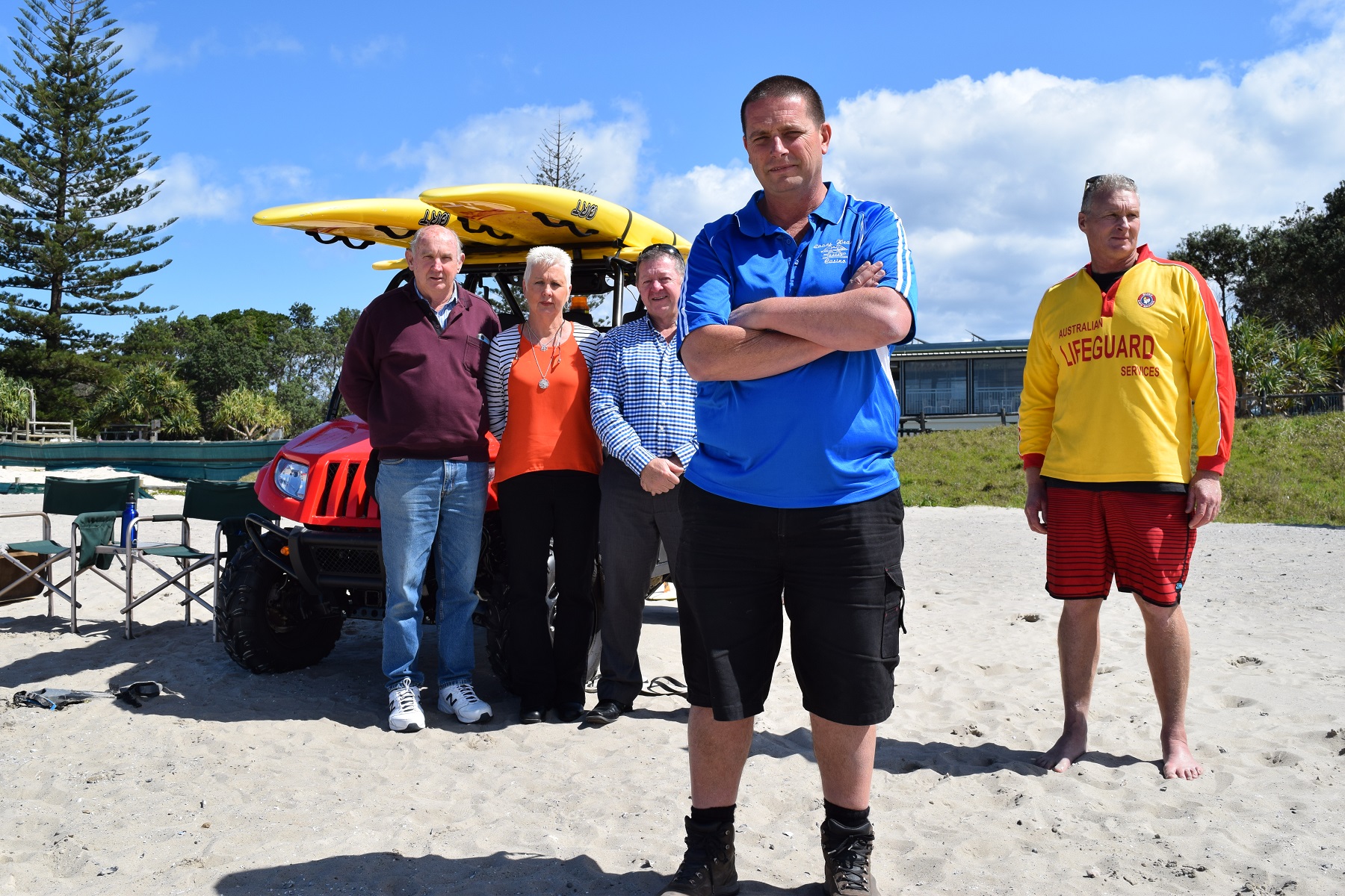 UNITED: From left: Trevor Mallet and Helen Aarts from the Evans Head Business and Chamber of Commerce, Roger Hong, manager Evans Head Bowling Club and Holiday Cabins and David Sly of Casino-Evans Head Surf Life Saving Club with Life Guard John Plenkovich are calling for Surf Life Saving volunteers to ensure Saturdays at Evans Head is safe. UNITED: From left: Trevor Mallet and Helen Aarts from the Evans Head Business and Chamber of Commerce, Roger Hong, manager Evans Head Bowling Club and Holiday Cabins and David Sly of Casino-Evans Head Surf Life Saving Club with Life Guard John Plenkovich are calling for Surf Life Saving volunteers to ensure Saturdays at Evans Head is safe.