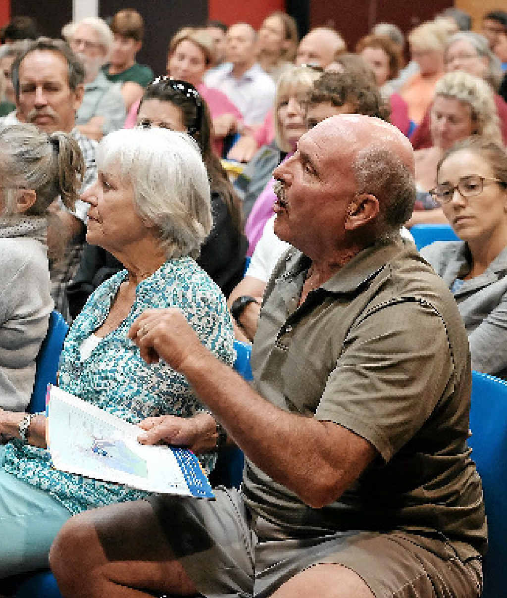 TOUGH QUESTIONS: Steve Halter questions Whitsunday Regional Council director of planning and community, Dan Staley, during Thursday’s meeting as to whether council had considered what would happen to people’s views under the proposed four-storey height restrictions around Airlie Beach. TOUGH QUESTIONS: Steve Halter questions Whitsunday Regional Council director of planning and community, Dan Staley, during Thursday’s meeting as to whether council had considered what would happen to people’s views under the proposed four-storey height restrictions around Airlie Beach.