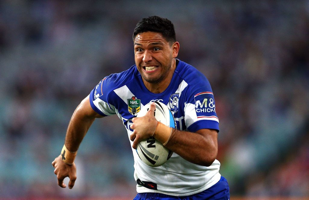 SYDNEY, AUSTRALIA - SEPTEMBER 12: Curtis Rona of the Bulldogs makes a break during the NRL Elimination Final match between the Canterbury Bulldogs and the St George Illawarra Dragons at ANZ Stadium on September 12, 2015 in Sydney, Australia. (Photo by Renee McKay/Getty Images) SYDNEY, AUSTRALIA - SEPTEMBER 12: Curtis Rona of the Bulldogs makes a break during the NRL Elimination Final match between the Canterbury Bulldogs and the St George Illawarra Dragons at ANZ Stadium on September 12, 2015 in Sydney, Australia. (Photo by Renee McKay/Getty Images)