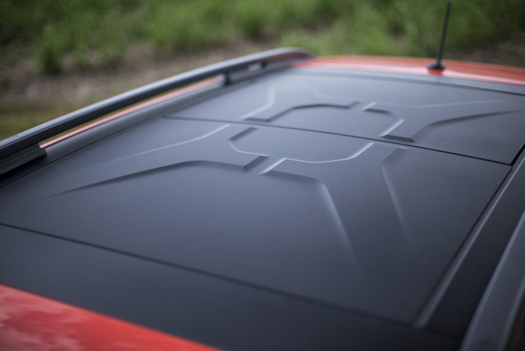 POP TOP: Optional My Sky lift-out roof panel. POP TOP: Optional My Sky lift-out roof panel.