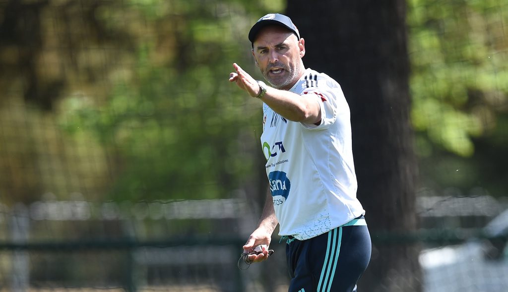Melbourne Victory coach Kevin Muscat oversees training at Gosch's Paddock in Melbourne, Wednesday, Oct. 14, 2015. Vukovic breaks the Hyundai A-League games record this weekend when he plays his 229th game. (AAP Image/Julian Smith) NO ARCHIVING Melbourne Victory coach Kevin Muscat oversees training at Gosch's Paddock in Melbourne, Wednesday, Oct. 14, 2015. Vukovic breaks the Hyundai A-League games record this weekend when he plays his 229th game. (AAP Image/Julian Smith) NO ARCHIVING