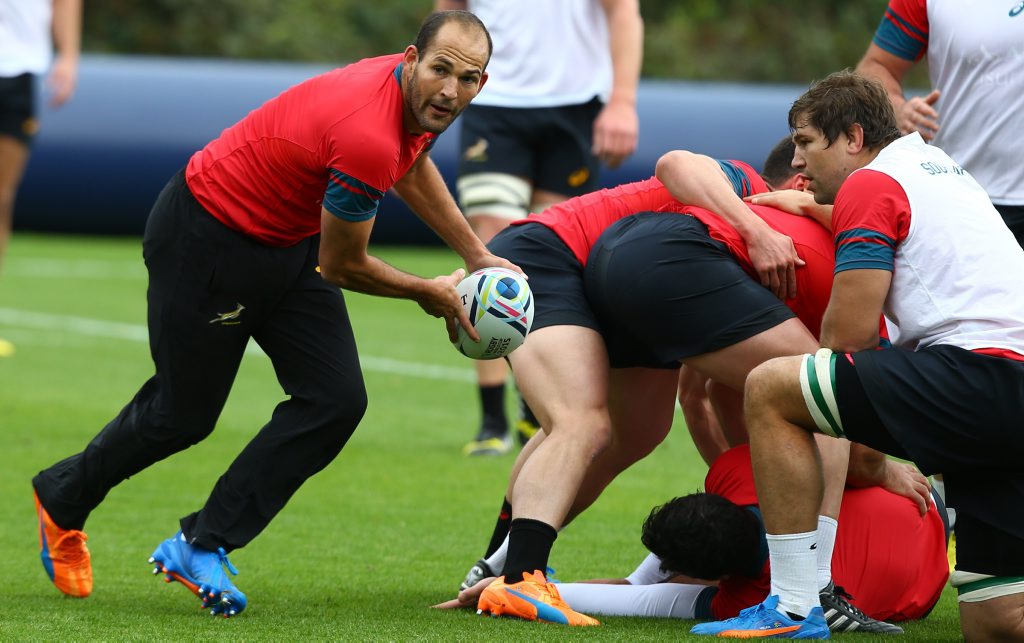 LONDON, ENGLAND - OCTOBER 13: Fourie du Preez (captain) during the South African national rugby team training session at Pennyhill Park on October 13, 2015 in London, England. (Photo by Steve Haag/Gallo Images/Getty Images) LONDON, ENGLAND - OCTOBER 13: Fourie du Preez (captain) during the South African national rugby team training session at Pennyhill Park on October 13, 2015 in London, England. (Photo by Steve Haag/Gallo Images/Getty Images)