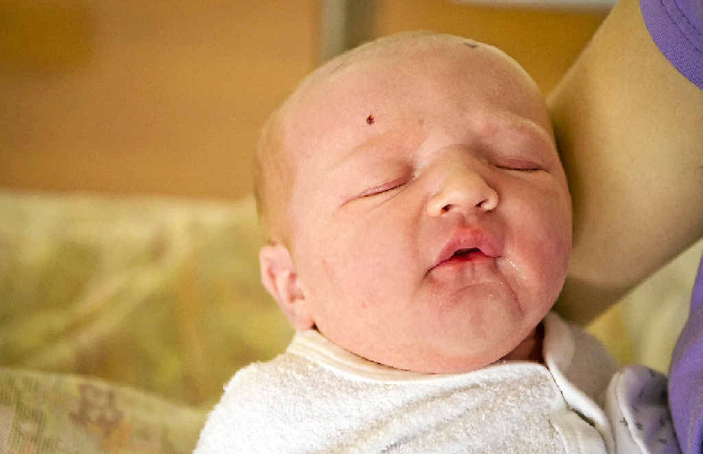 Ruby Isobel weighed 3680g when she was born. Ruby Isobel weighed 3680g when she was born.