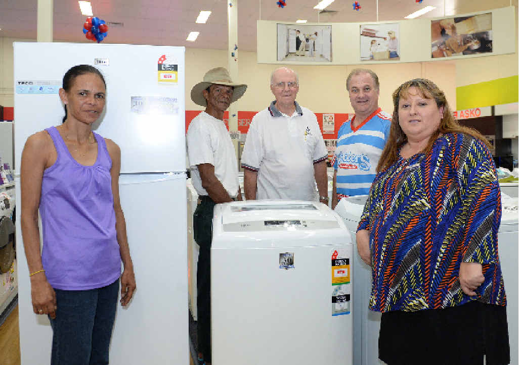 HELPING HAND: Leilani Meredith and Vernon Saltner with Chris Tollner, Doug Webber and Anglicare’s Sam Sanderson at Webbers Retravision. HELPING HAND: Leilani Meredith and Vernon Saltner with Chris Tollner, Doug Webber and Anglicare’s Sam Sanderson at Webbers Retravision.