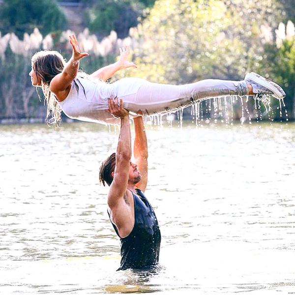 Bindi Irwin and Derek Hough rehearse the lift from Dirty Dancing for their routine on Dancing With The Stars. Bindi Irwin and Derek Hough rehearse the lift from Dirty Dancing for their routine on Dancing With The Stars.