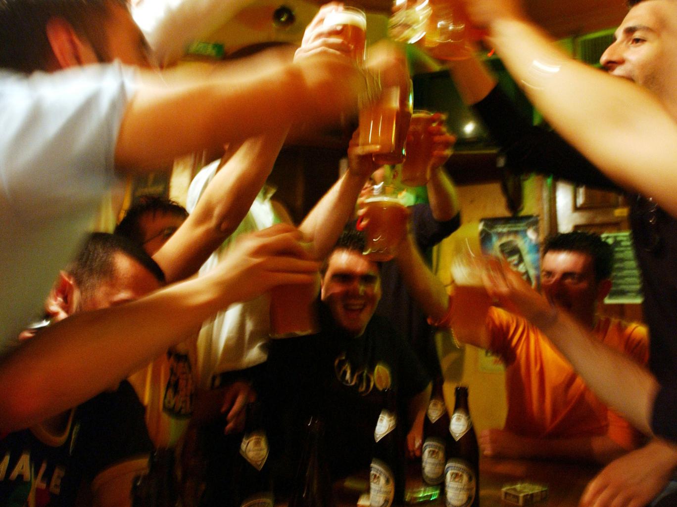 While the best way to avoid a hangover seems to be to avoid drinking completely, there are some suggestions to keep hangovers away. While the best way to avoid a hangover seems to be to avoid drinking completely, there are some suggestions to keep hangovers away.