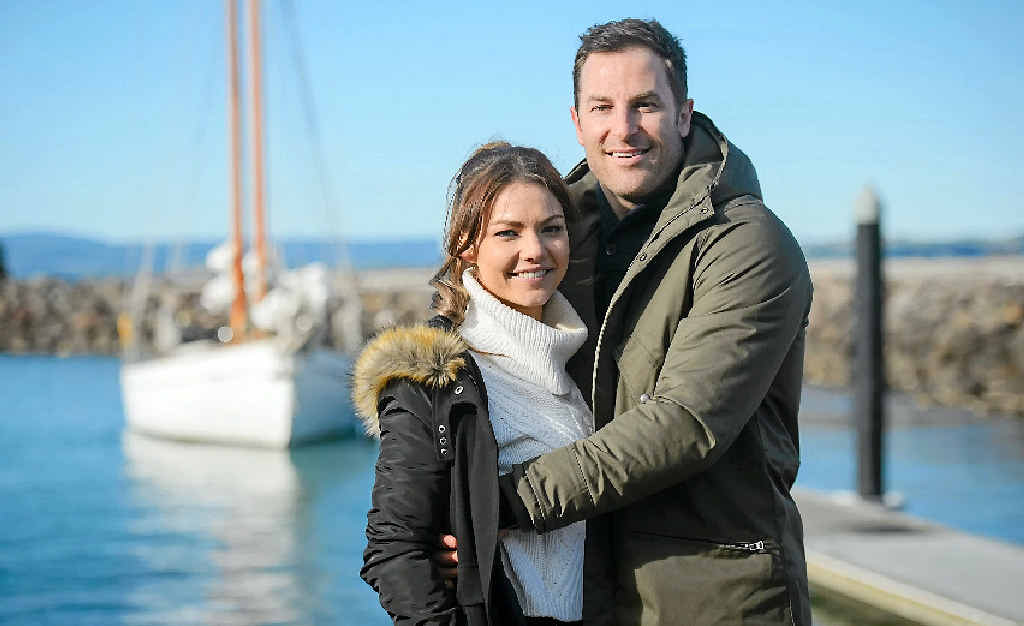 REALITY: Sam Frost with The Bachelorette winner Sasha Mielczarek during the finale in New Zealand.