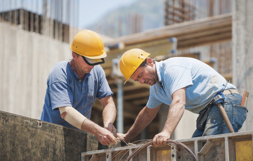 Construction Skills Queensland is encouraging employers across the state to continue investing in training following the release of the 2015 Major Projects Report Update which shows the industry is undergoing a major period of transition. Construction Skills Queensland is encouraging employers across the state to continue investing in training following the release of the 2015 Major Projects Report Update which shows the industry is undergoing a major period of transition.