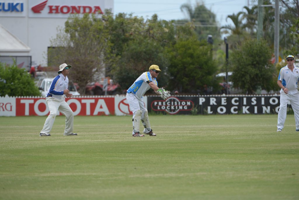 SAFE HANDS Wicket Keeper Jake Healy catches the ball for Buy