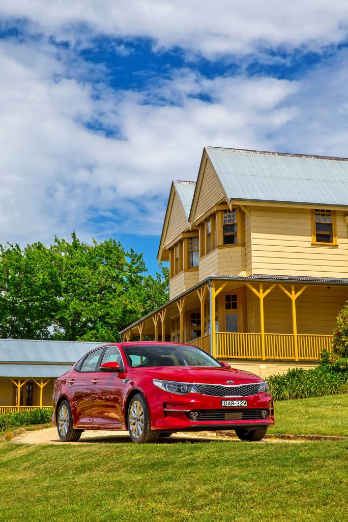 2016 Kia Optima Si. Photo: Contributed. 2016 Kia Optima Si. Photo: Contributed.