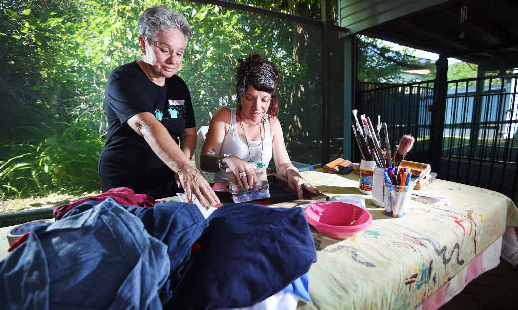 Art facilitator Rose Hand and volunteer Jedda Scott are proud to be part of the Dirty Laundry initiative which shines a light on domestic violence. Art facilitator Rose Hand and volunteer Jedda Scott are proud to be part of the Dirty Laundry initiative which shines a light on domestic violence.