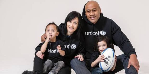 Jonah Lomu with his family. Jonah Lomu with his family.