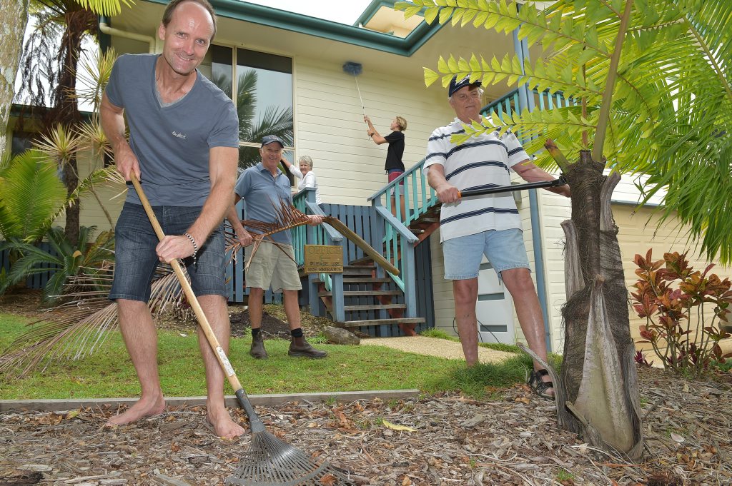 OUTDOOR SERVICE: Chancellor Park Community Church Pastor Graham Kell and helpers Monty Gale, Elaine Abrahams, Brad Kell and Richard Abrahams deliver Random Acts of Kindness instead of holding a church service. OUTDOOR SERVICE: Chancellor Park Community Church Pastor Graham Kell and helpers Monty Gale, Elaine Abrahams, Brad Kell and Richard Abrahams deliver Random Acts of Kindness instead of holding a church service.