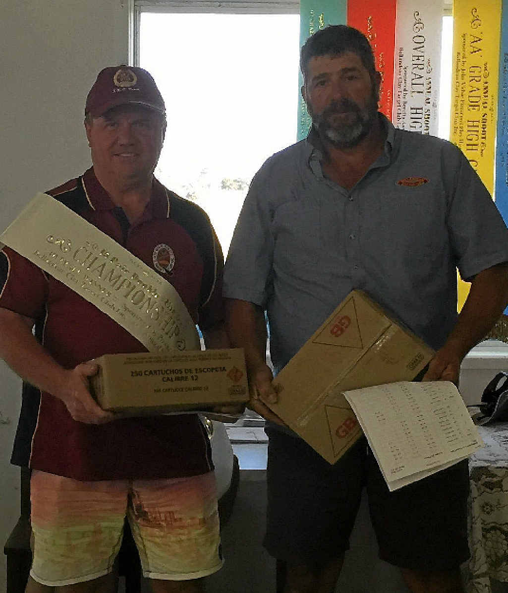 Double rise winner Mark Davis with Ballandean president George Costanzo.