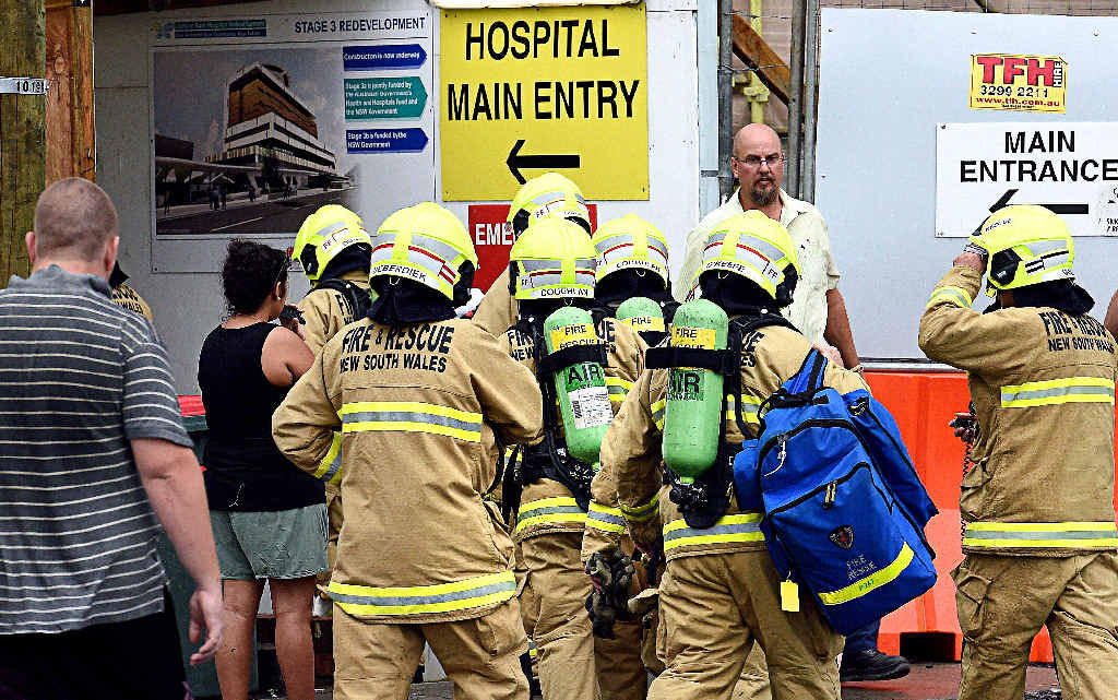 EVACUATIONS: Emergency services enter Lismore Base Hospital where scaffolding collapsed during a wild storm yesterday afternoon. EVACUATIONS: Emergency services enter Lismore Base Hospital where scaffolding collapsed during a wild storm yesterday afternoon.