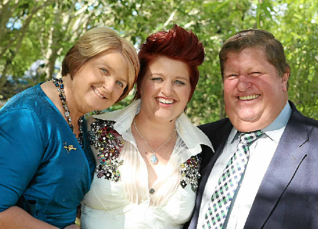 (Top )Jill, Kara and Rodney Hopson. (Top )Jill, Kara and Rodney Hopson.